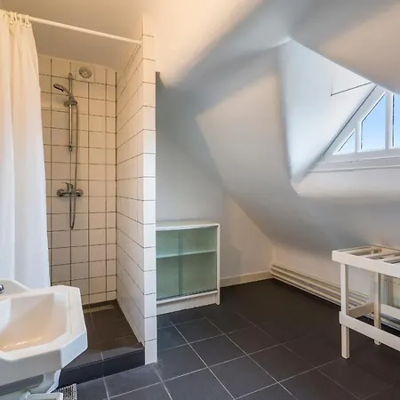 Karaktervolle Familie 12p - Ruim En Vlak Bij Villa