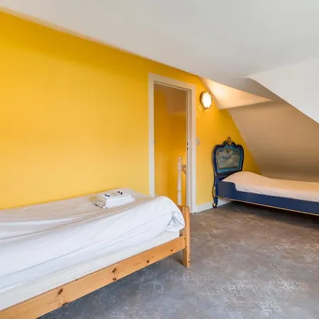 Karaktervolle Familie 12p - Ruim En Vlak Bij * Koksijde