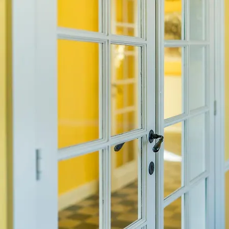 Karaktervolle Familie 12p - Ruim En Vlak Bij Villa *
